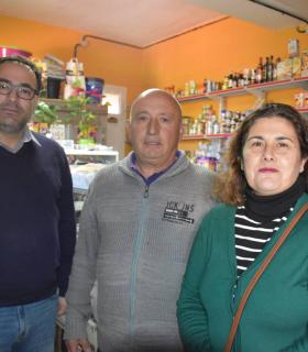 Apymeer y Ayuntamiento de El Rosario entregan los premios de la campaña comercial de Navidad. · foto 5