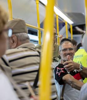 Las Palmas de Gran Canaria: los viajeros valoran con un notable el servicio de transporte de Guaguas Municipales · foto 1