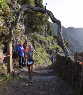 Stian Argermund-Vic y Sara Miguélez Fuertes se imponen en el Kilómetro Vertical Meridiano · foto 1