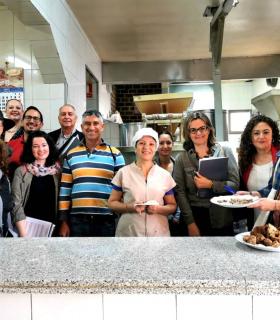 Intermediarios turísticos conocen el gofio, las papas y la producción ecológica para vender experiencias realejeras · foto 2