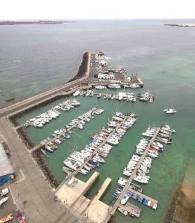 La Consejería de Obras Públicas, Transportes y Vivienda licita por 2,5 millones de euros la ampliación de atraques en el Puerto de Corralejo, en Fuerteventura · foto 2