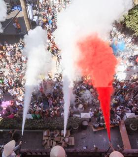 Una multitud de carnavaleros se rindió a los pies de la GRAN POLVACERA de Japón en Aridane · foto 5