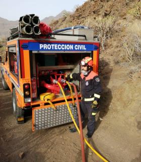 Telde se suma al dispositivo que lucha contra el incendio de Tasarte · foto 5