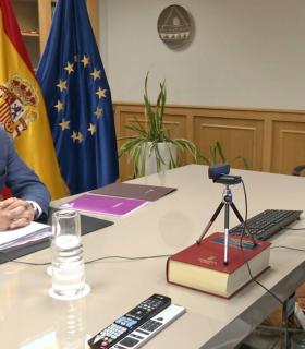El presidente de Canarias solicita con urgencia material sanitario y que se restrinja la actividad de todos los sectores no esenciales · foto 1
