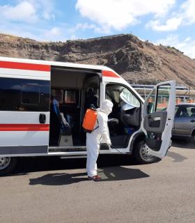 La Aldea de San Nicolás: una unidad de Infantería de Marina se suma a las labores de desinfección preventiva · foto 2
