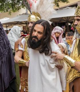 Adeje emitirá este viernes santo la representación de La Pasión del año pasado · foto 1