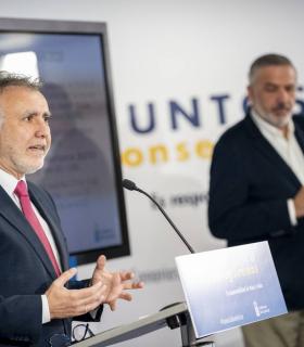 Canarias plantea al Gobierno de España el desconfinamiento por fases evaluables, con control y medidas de protección · foto 1