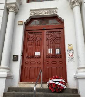 El Ayuntamiento de Santa Cruz de Tenerife coloca coronas de flores en los cuatro cementerios capitalinos · foto 4