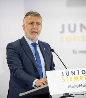 El presidente de Canarias reclama que el reparto de los 16.000 millones del Estado tenga en cuenta la mayor pérdida de ingresos fiscales en las Islas y los PCR totales que ha realizado cada comunidad autónoma · foto 1