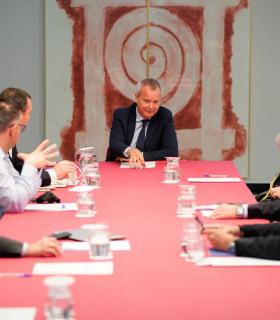 El Gobierno de Canarias solicitará al Estado que se amplíe la capacidad en el transporte aéreo insular, ahora limitada al 50% del avión, a partir del próximo 1 de junio · foto 1