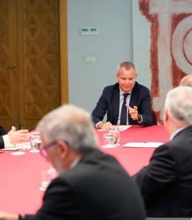 El Gobierno de Canarias solicitará al Estado que se amplíe la capacidad en el transporte aéreo insular, ahora limitada al 50% del avión, a partir del próximo 1 de junio · foto 2