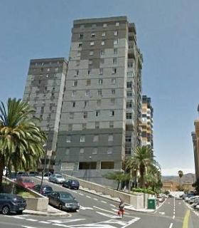 El Ayuntamiento de Santa Cruz de Tenerife renueva el aspecto y resuelve problemas estructurales de 176 viviendas de Miramar durante el último año · foto 2
