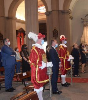 Gáldar celebra la festividad del Corpus Christi marcado por la ausencia de las alfombras · foto 2