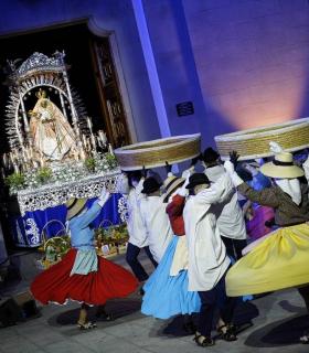 Candelaria: La Ofrenda a la Patrona de Canarias mantiene su esencia: tradición, música e ilusión · foto 5