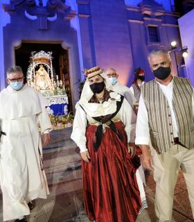 Candelaria: La Ofrenda a la Patrona de Canarias mantiene su esencia: tradición, música e ilusión · foto 2