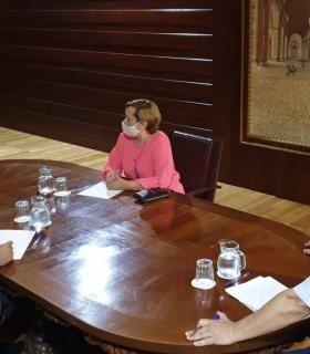 Román Rodríguez explora con el alcalde de Tacoronte oportunidades para la reactivación económica del municipio · foto 1