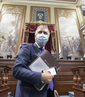 Torres destaca la evolución favorable de los datos de la COVID en Canarias como la mejor garantía sanitaria y económica para las Islas · foto 3