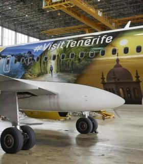 Vueling lucirá desde hoy la imagen de Tenerife por toda su red de destinos en Europa · foto 1