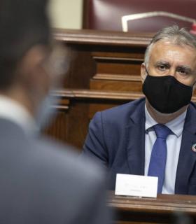 El presidente de Canarias anuncia que el Gobierno central ampliará la vigencia de la ZEC y la RIC con un real decreto ley · foto 1