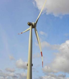 La Compañía Loro Parque inaugura un gran aerogenerador de 4 MW en el Parque Eólico de Salinetas · foto 3