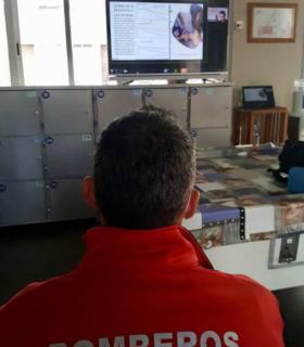 Los bomberos de Tenerife, primeros de España en incorporar un moderno dispositivo de resucitación · foto 1