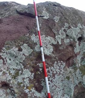 El Cabildo de Tenerife constata que los grabados rupestres de la piedra de Taganana están intactos · foto 3
