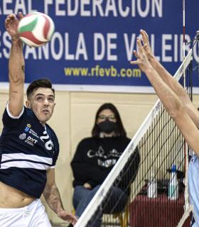 El Cisneros Alter inicia la segunda vuelta con triunfo ante el Palencia · foto 2