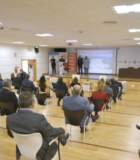 El Cabildo de La Palma y el sector empresarial crean un frente de trabajo común para reactivar la economía insular · foto 5