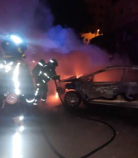 Bomberos de Tenerife rescata a dos senderistas en el Teide · foto 4