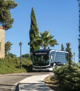 Titsa incorporará este verano en pruebas una guagua 100% eléctrica de carga rápida · foto 1