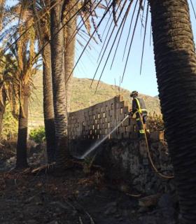 Controlado el incendio de Bajamar tras cinco horas de duro trabajo · foto 6