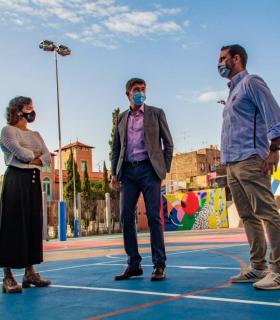 El Ayuntamiento de Santa Cruz de Tenerife finaliza la sustitución de las luminarias en la cancha deportiva de Pisaca · foto 1