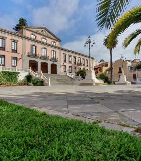 El Ayuntamiento de La Orotava licitará este año la rehabilitación integral de la Plaza del Ayuntamiento · foto 1