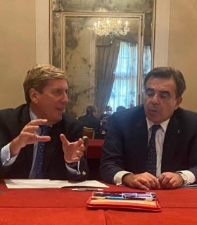 Gabriel Mato se reúne de urgencia con el vicepresidente de la Comisión Europea, Margaritas Schinas · foto 1