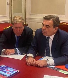 Gabriel Mato se reúne de urgencia con el vicepresidente de la Comisión Europea, Margaritas Schinas · foto 2