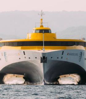 Fred. Olsen Express recibe en Filipinas su nuevo trimarán, que partirá hacia Canarias en los próximos días · foto 3