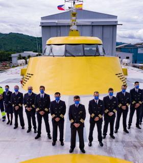 El nuevo trimarán de Fred. Olsen Express emprende su viaje hacia Canarias desde Filipinas · foto 5