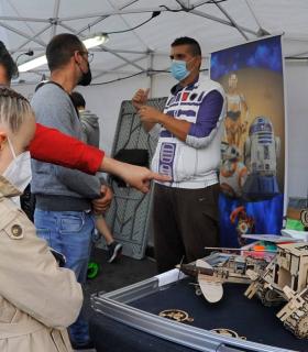 La XVIII Feria de la Ciencia y el VII el Paseo Canino, animaron este domingo el centro de La Orotava · foto 14
