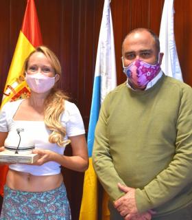 El Rosario: reconocimiento a la apneísta Laia Sopeña por su participación en el Campeonato del Mundo · foto 1