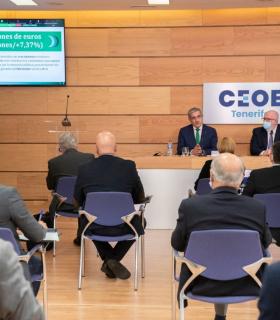 Rodríguez apela a mantener la guardia alta contra la pandemia para evitar que comprometa la recuperación económica · foto 2