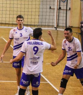 El Cisneros Alter sigue líder tras derrotar al Petrer en un gran partido · foto 1