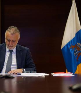 Canarias respalda el uso obligatorio de la mascarilla y solicitará al Gobierno español fondos compensatorios si se produce un daño de la sexta ola en el turismo · foto 3