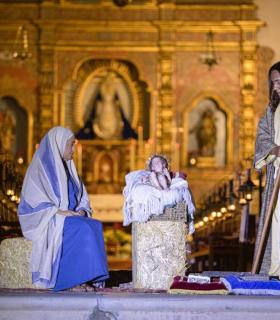 El alcalde de Adeje entrega las llaves del municipio para que SS.MM. los Reyes Magos entreguen los presentes · foto 3