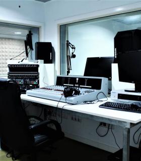 Granadilla de Abona: Juventud lleva la radio a la red de espacios juveniles del municipio · foto 1