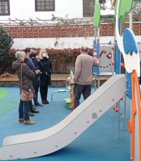 El Ayuntamiento inaugura el parque infantil de Los Naranjeros, modelo para el plan municipal proyectado a medio plazo · foto 4