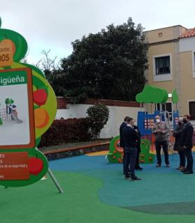 El Ayuntamiento inaugura el parque infantil de Los Naranjeros, modelo para el plan municipal proyectado a medio plazo · foto 1