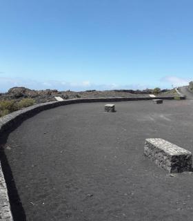 El Cabildo de La Palma habilita un nuevo mirador hacia el Volcán Teneguía · foto 2
