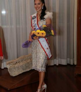 El ayuntamiento recibe a la sanmiguelera Noelia Delgado, candidata a Mrs Universe · foto 1