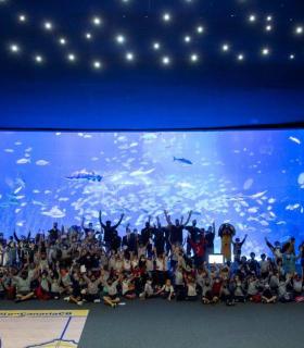 Los jugadores del Club Baloncesto Gran Canaria disfrutan de una visita al acuario Poema del Mar · foto 6