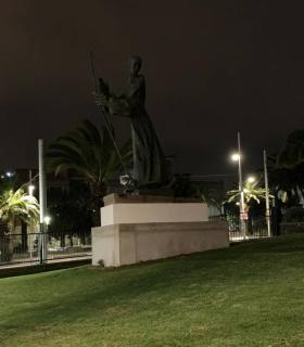 El grupo municipal de CC-PNC de La Laguna demanda que se ilumine la escultura del Padre Anchieta en el campus central de la Universidad · foto 3